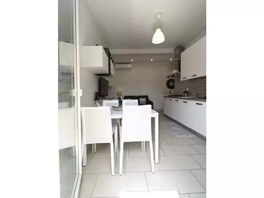 Immagine 12 di Appartamento in affitto  in Via Pasubio84 a Bologna