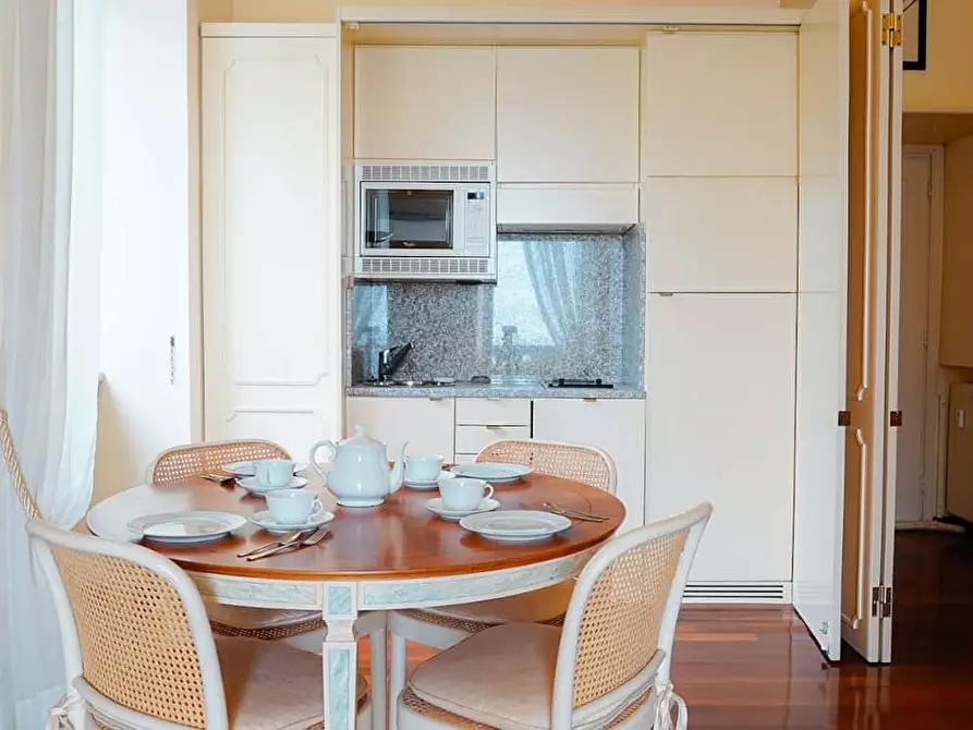 Immagine 1 di Appartamento in affitto  in Via Capolungo24 a Genova