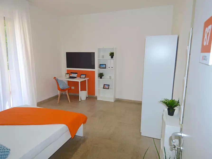 Immagine 1 di Camera in affitto  in Via Emilia Est36 a Modena