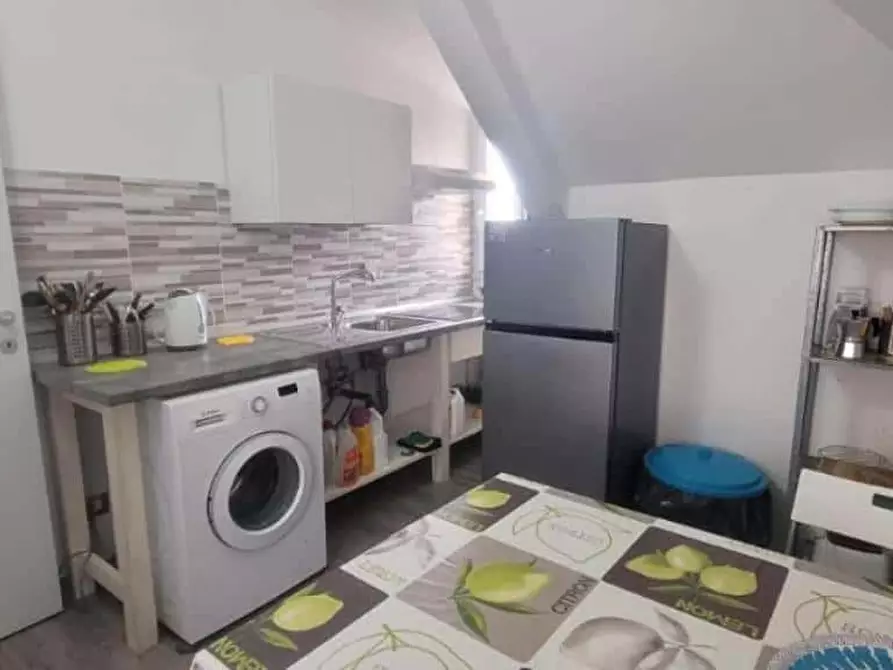 Immagine 5 di Appartamento in affitto  in Lungomare Duca degli Abruzzi28 a Roma