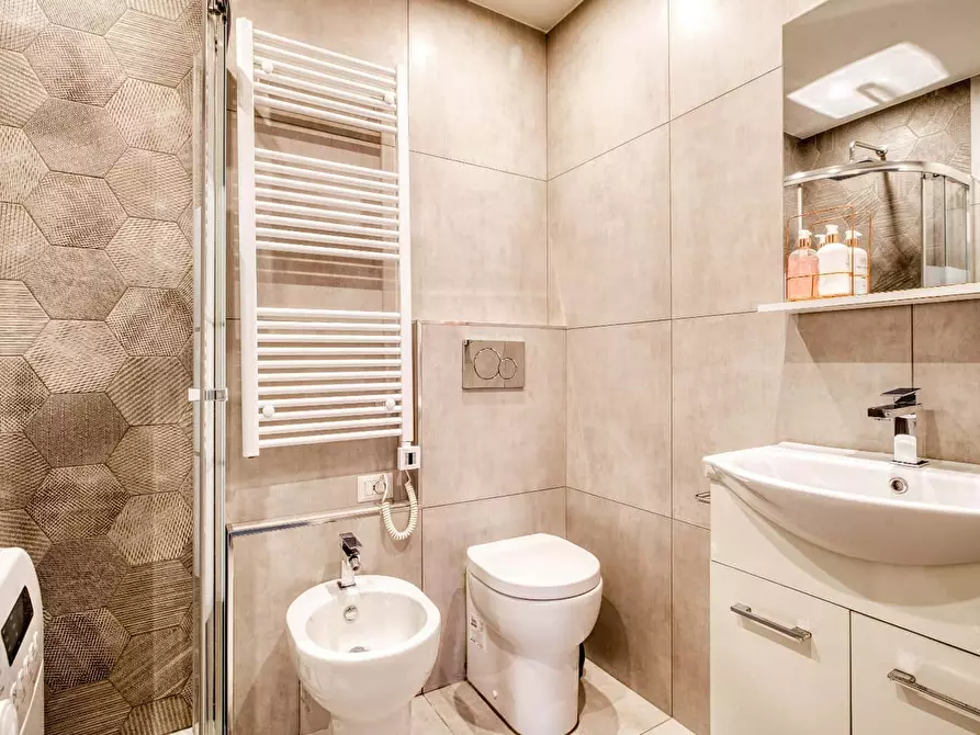 Immagine 27 di Appartamento in affitto  in Via Busseto2 a Milano