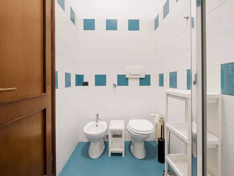 Immagine 4 di Camera in affitto  in Via Curtatone14 a Milano