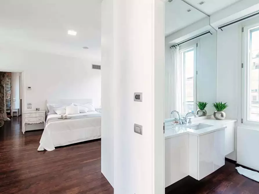 Immagine 42 di Appartamento in affitto  in Via Morazzone Pier Francesco Mazzucchelli a Como