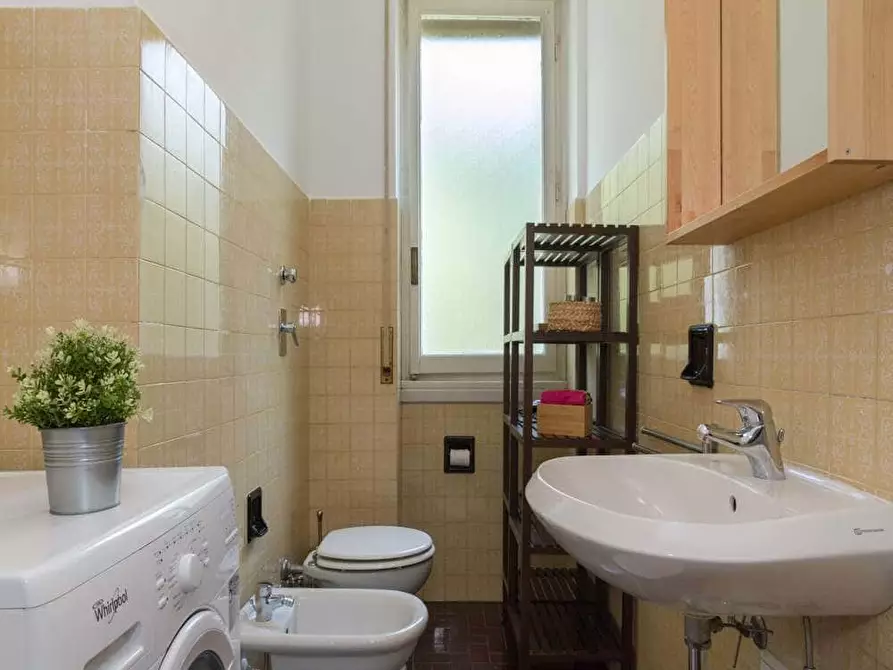 Immagine 26 di Camera in affitto  in Via Raffaello Bertieri1 a Milano