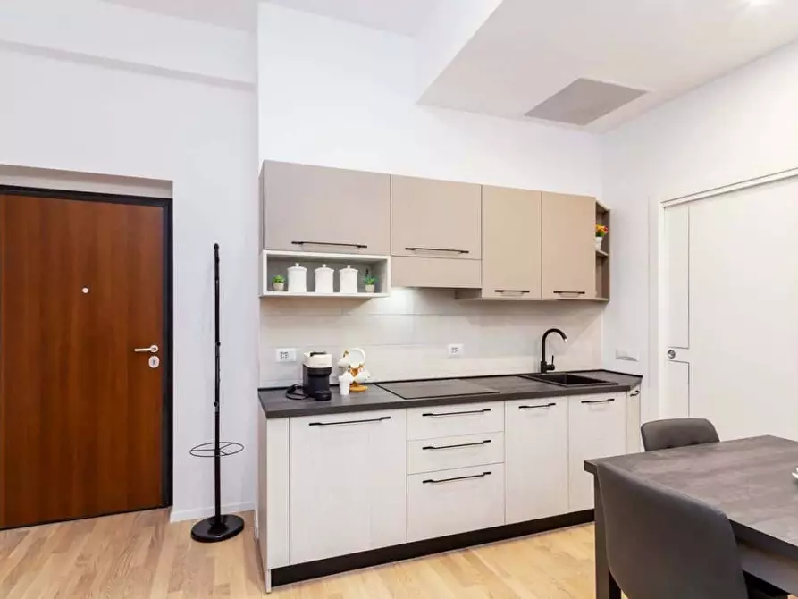 Immagine 23 di Appartamento in affitto  in Via Val Strona6 a Milano