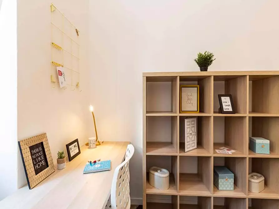 Immagine 1 di Camera in affitto  in Via Paolo Bassi22 a Milano