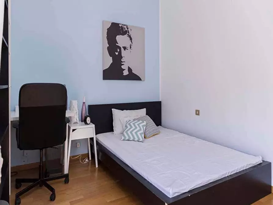 Immagine 6 di Camera in affitto  in Via Volterra12 a Milano