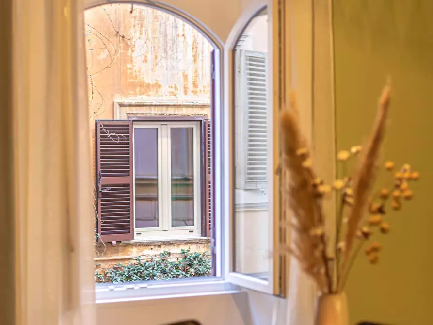 Immagine 24 di Appartamento in affitto  in Via della Madonna dei Monti15 a Roma