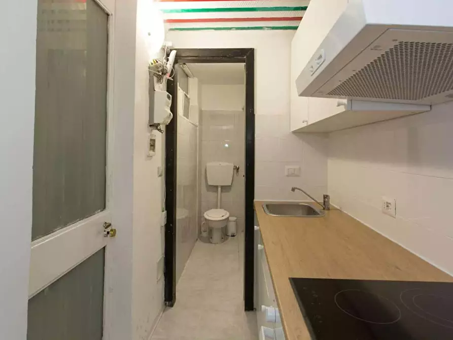 Immagine 5 di Camera in affitto  in Via Neera a Milano