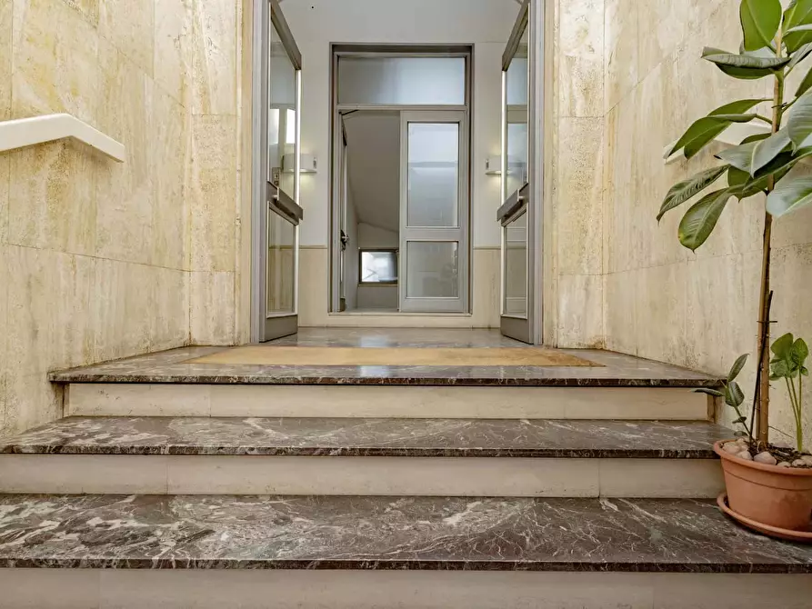 Immagine 33 di Appartamento in affitto  in Via Fezzan9 a Milano