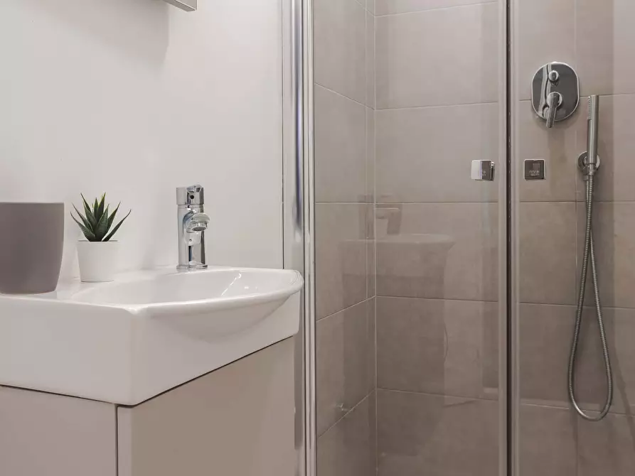 Immagine 19 di Appartamento in affitto  in Via Mazzini53 a Trieste