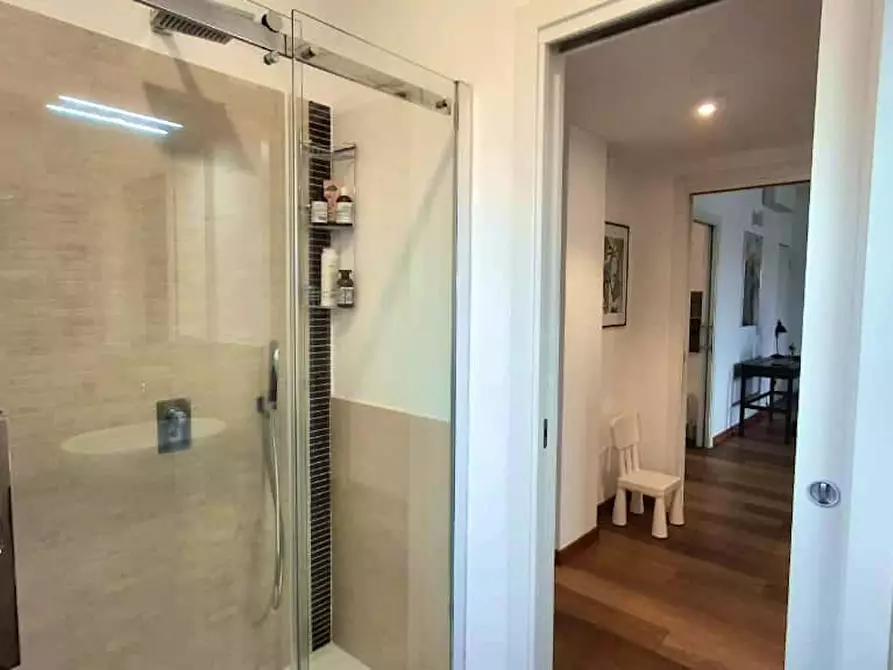Immagine 32 di Appartamento in affitto  in Via Medeghino a Milano