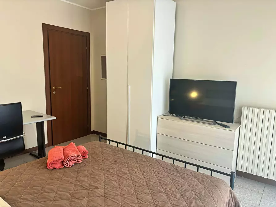 Immagine 6 di Camera in affitto  in Via Circonvallazione a Buccinasco