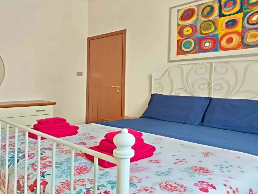 Immagine 13 di Appartamento in affitto  in Via Caccialepori16 a Milano