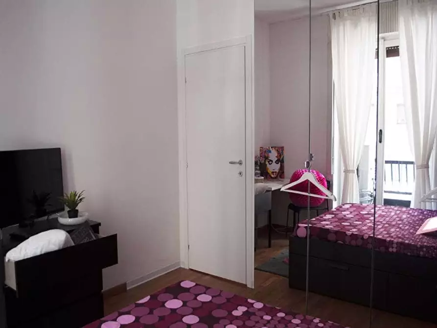 Immagine 10 di Camera in affitto  in Viale Tunisia13 a Milano