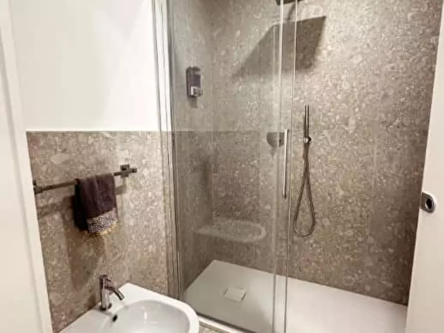 Immagine 18 di Appartamento in affitto  in Viale Lombardia5 a Milano