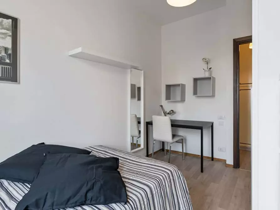 Immagine 1 di Camera in affitto  in Piazza Simone Bolivar3 a Milano