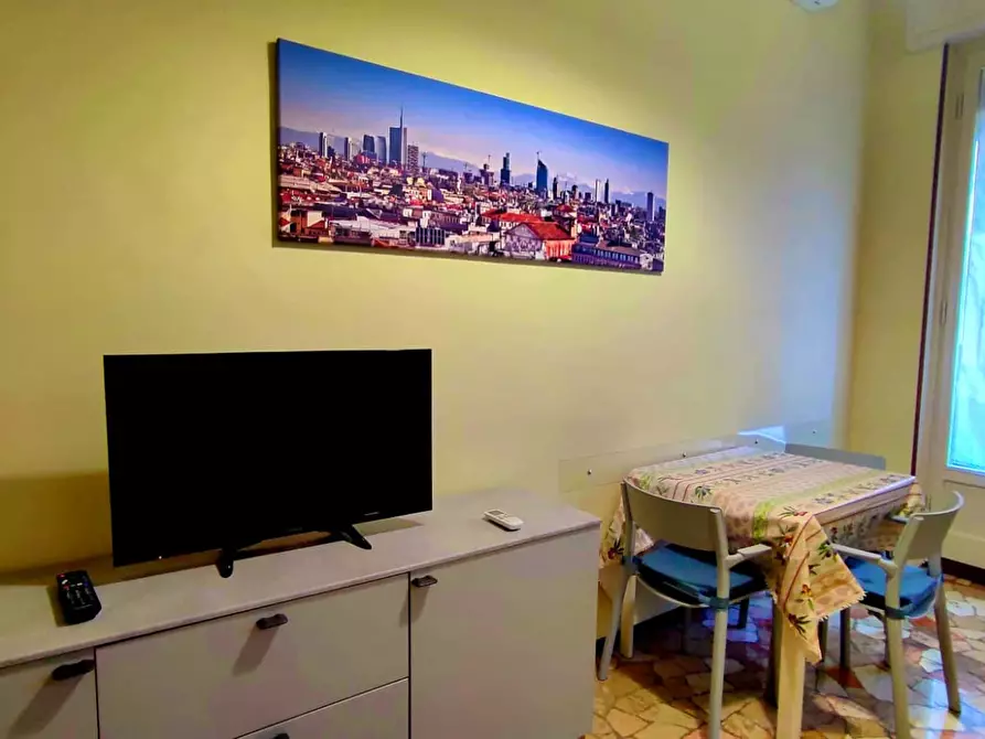 Immagine 3 di Appartamento in affitto  in Via Tavazzano a Milano