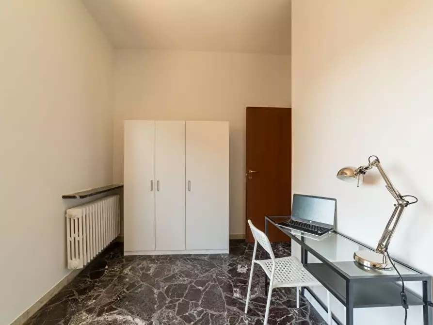 Immagine 3 di Camera in affitto  in Viale dei Mille8 a Firenze