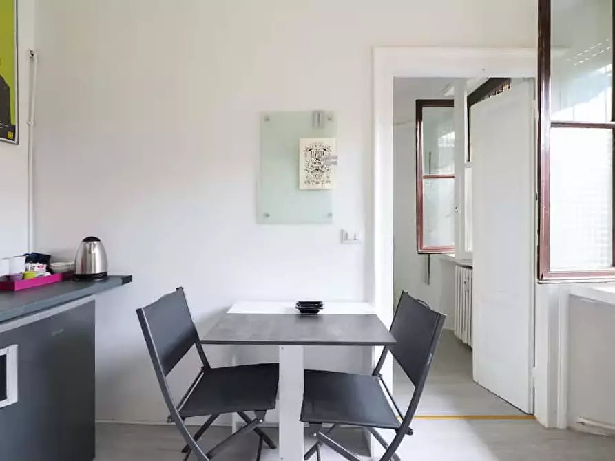Immagine 21 di Appartamento in affitto  in Via Nino Oxilia13 a Milano