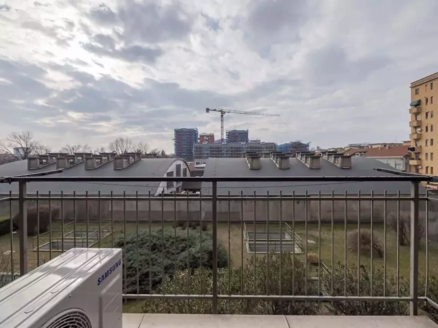 Immagine 26 di Appartamento in affitto  in Via Giambellino131 a Milano