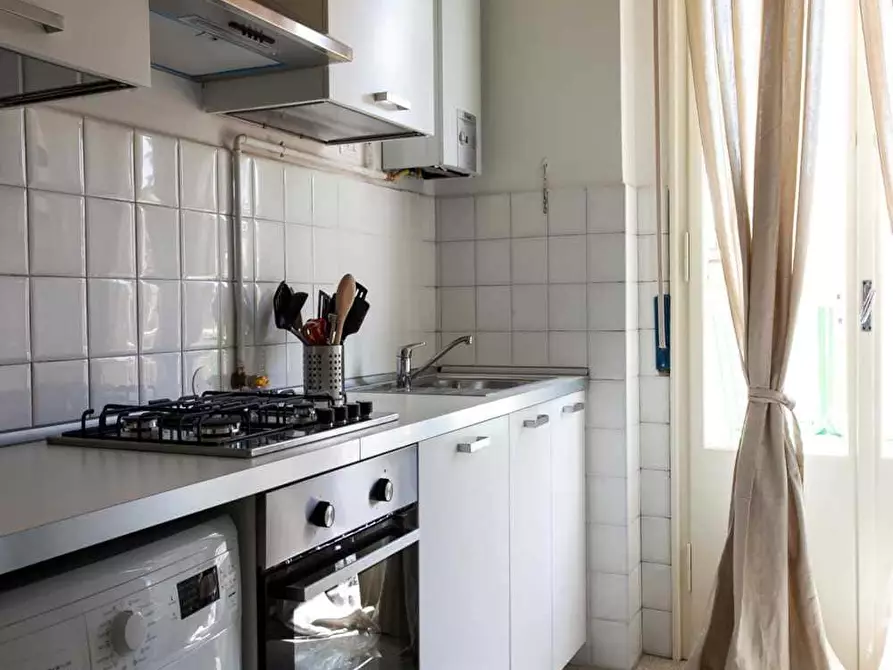 Immagine 11 di Camera in affitto  in Via Belmeloro3 a Bologna