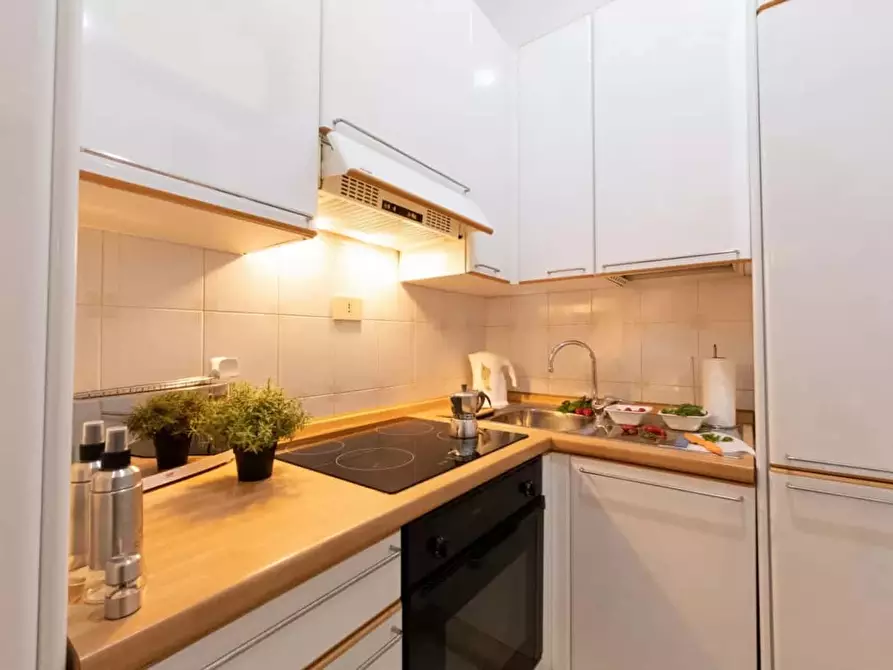 Immagine 7 di Appartamento in affitto  in Via Sardegna29 a Roma