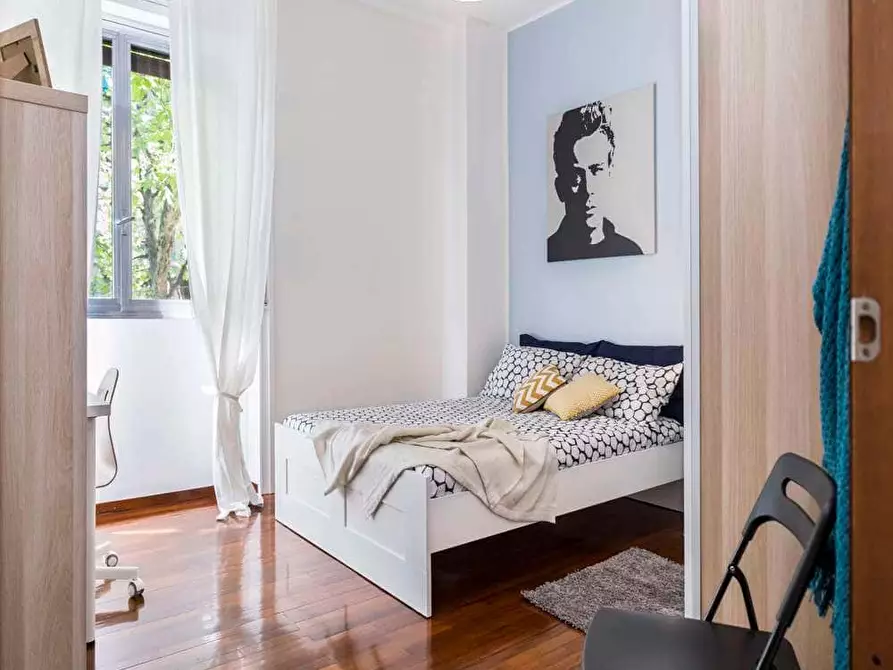 Immagine 1 di Camera in affitto  in Via Giuseppe Frua16 a Milano