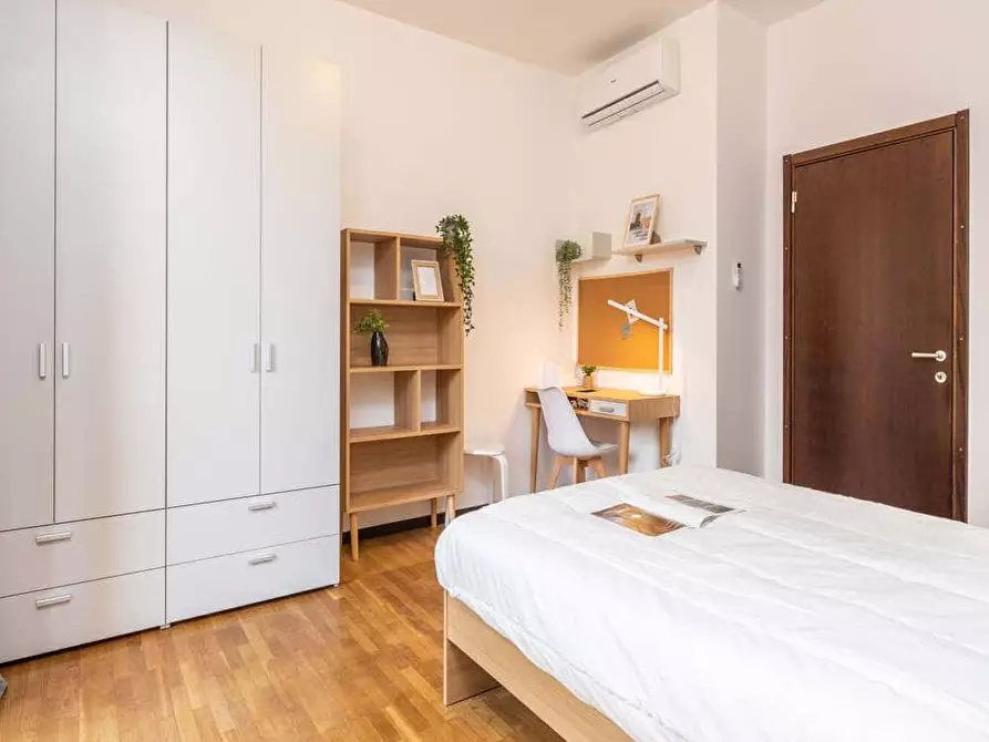 Immagine 3 di Camera in affitto  in Viale Tibaldi54 a Milano