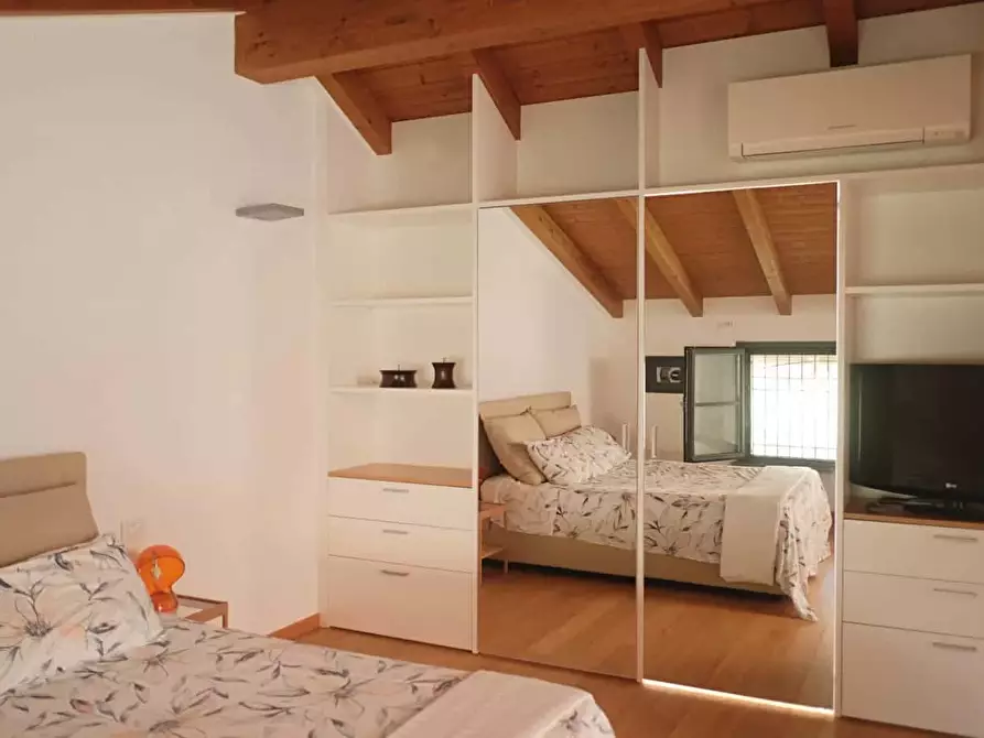 Immagine 16 di Appartamento in affitto  in Via Ampola9 a Milano