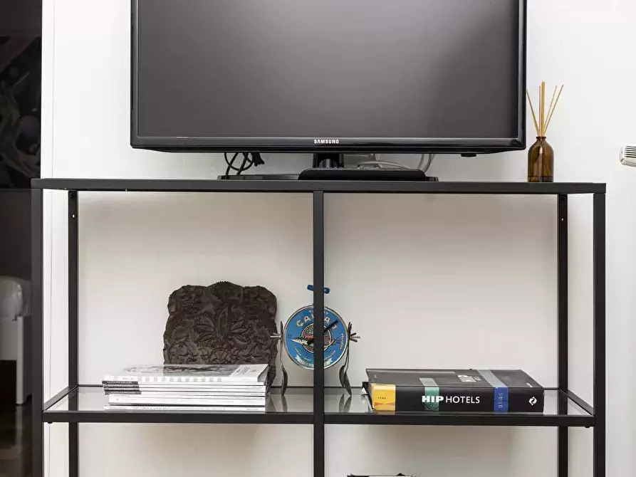 Immagine 14 di Appartamento in affitto  in Via Giambellino71 a Milano