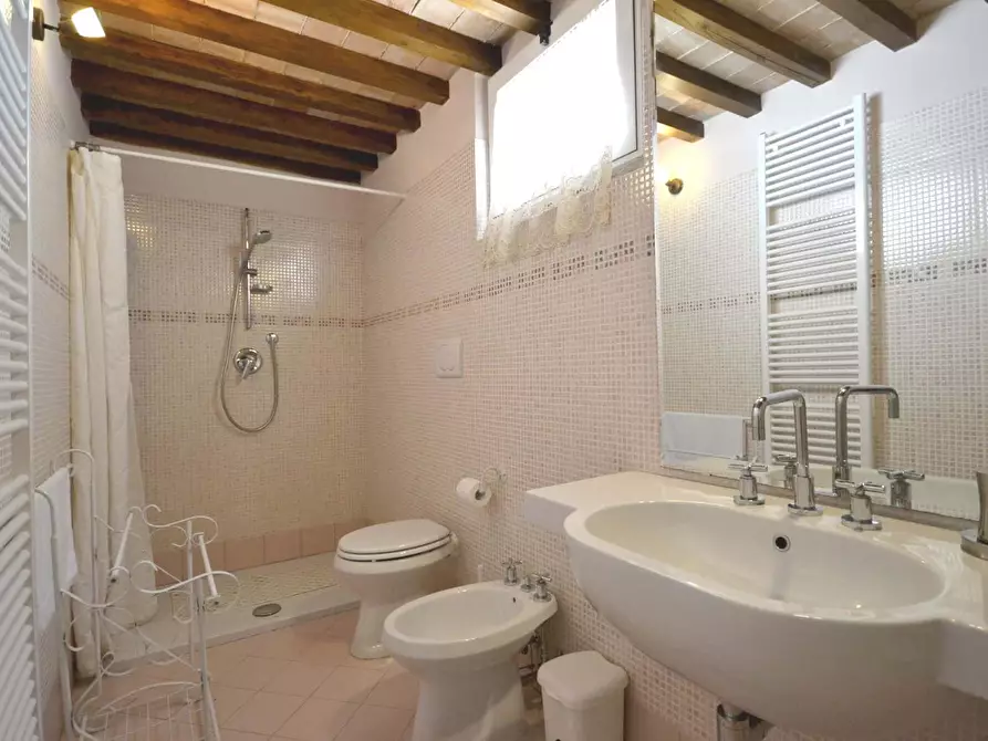 Immagine 27 di Appartamento in affitto  in Via del Palazzone a Cortona