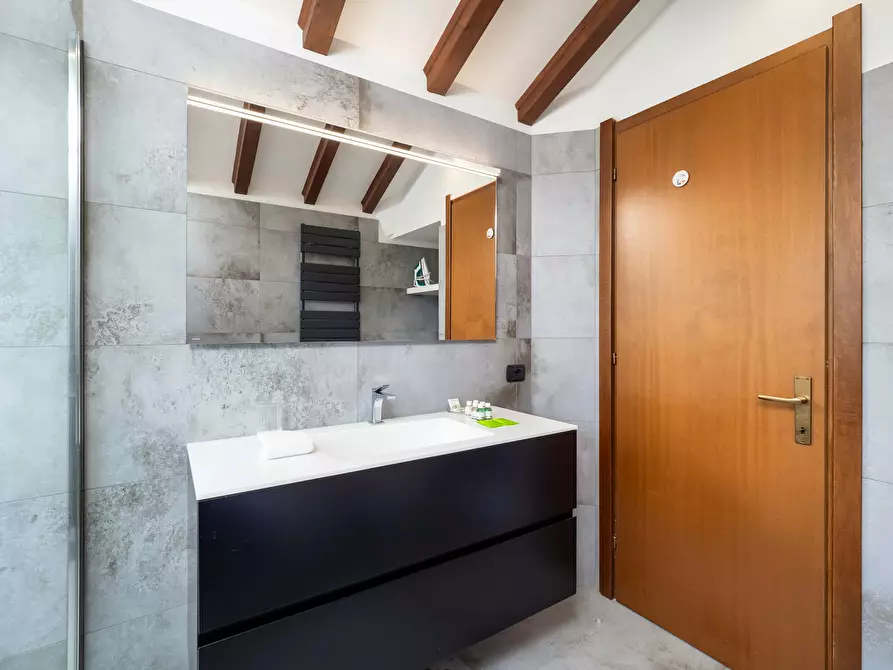 Immagine 64 di Appartamento in affitto  in Viale Umbria50 a Milano