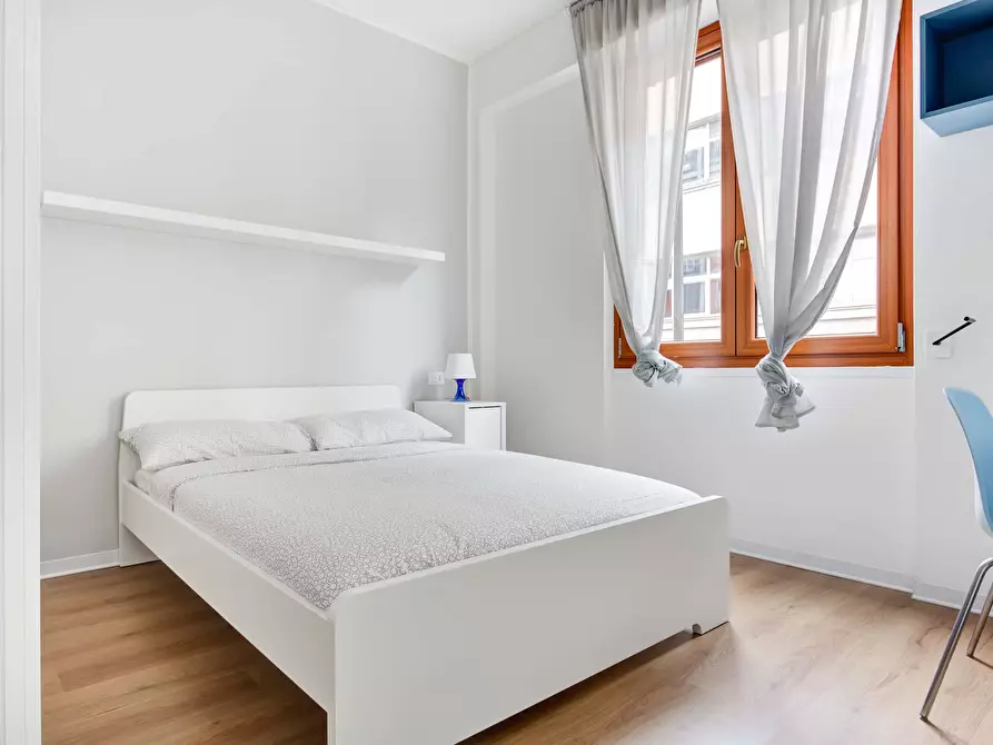 Immagine 2 di Camera in affitto  in Via Stromboli1 a Milano