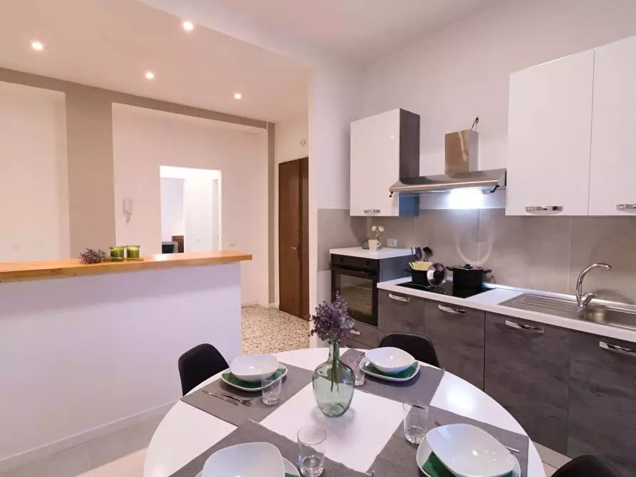 Immagine 6 di Camera in affitto  in Via XX Settembre a Brescia