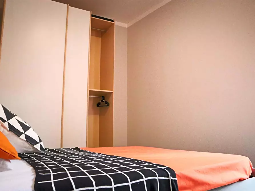 Immagine 4 di Camera in affitto  in Via Tigellio24 a Cagliari