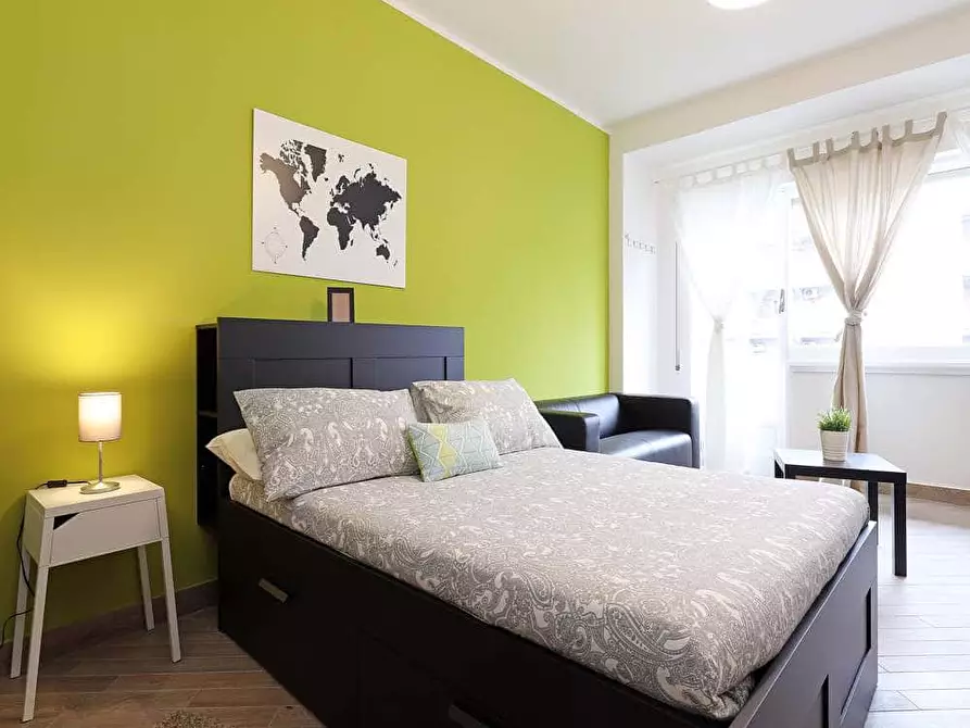 Immagine 8 di Camera in affitto  in Via Antonino Lo Surdo57 a Roma