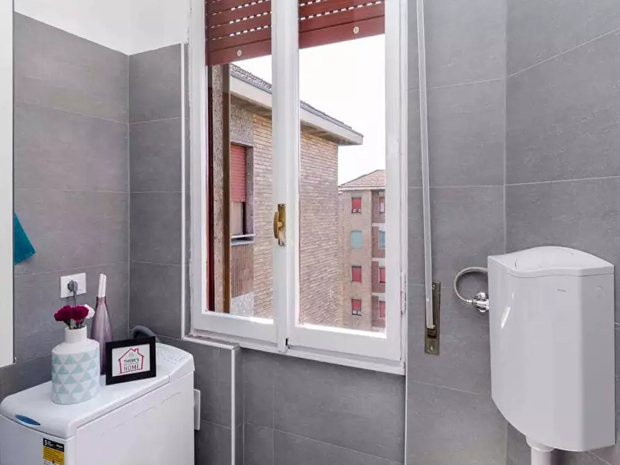 Immagine 30 di Camera in affitto  in Via Salvatore Barzilai9 a Milano