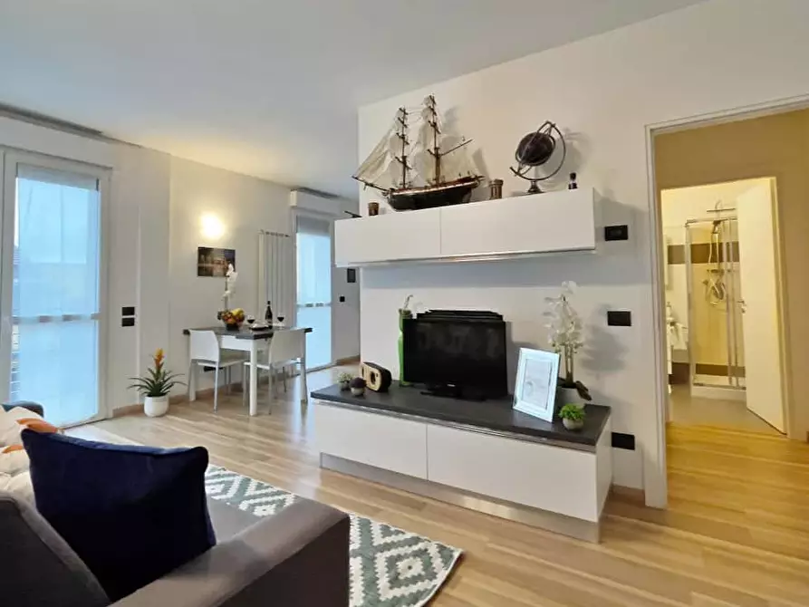 Immagine 14 di Appartamento in affitto  in Via Giuseppe Candiani a Milano