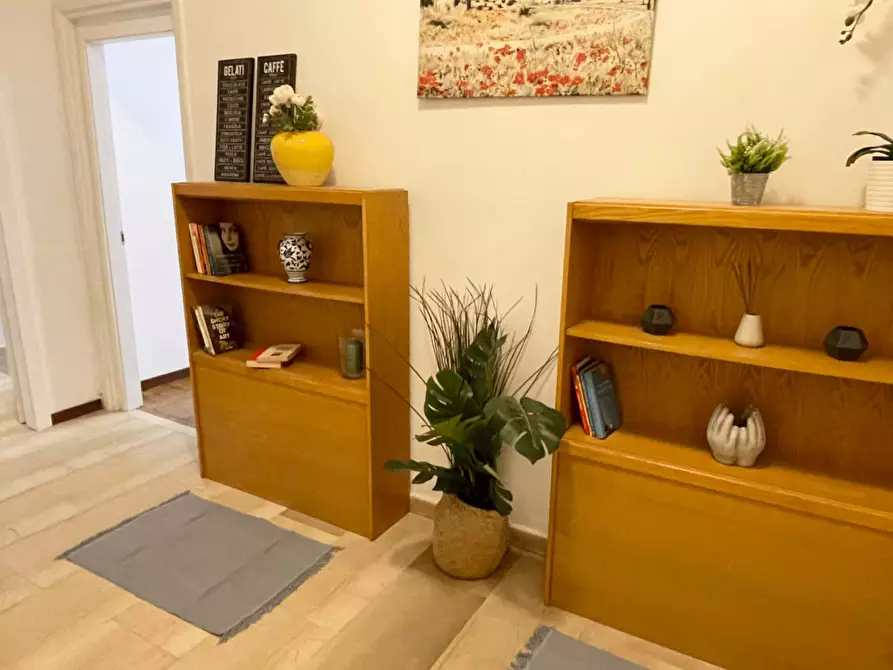 Immagine 4 di Camera in affitto  in Viale Coni Zugna43 a Milano