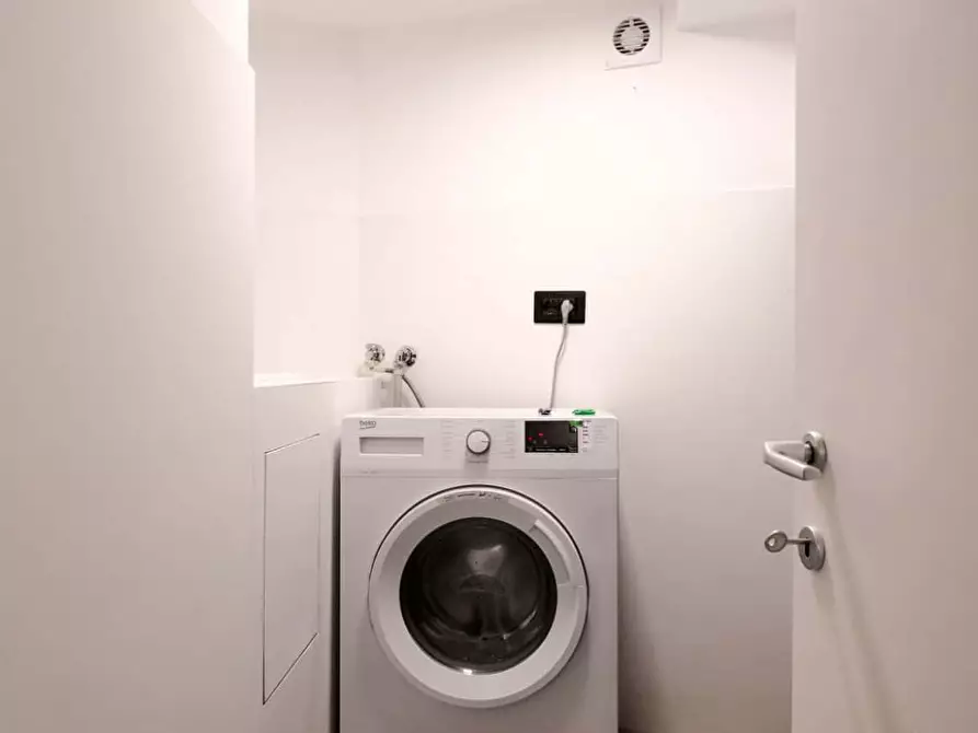 Immagine 31 di Appartamento in affitto  in Via Maloia10 a Milano