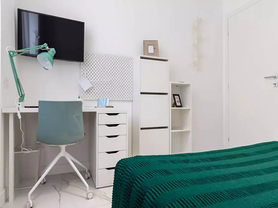 Immagine 8 di Camera in affitto  in Viale Bligny28 a Milano