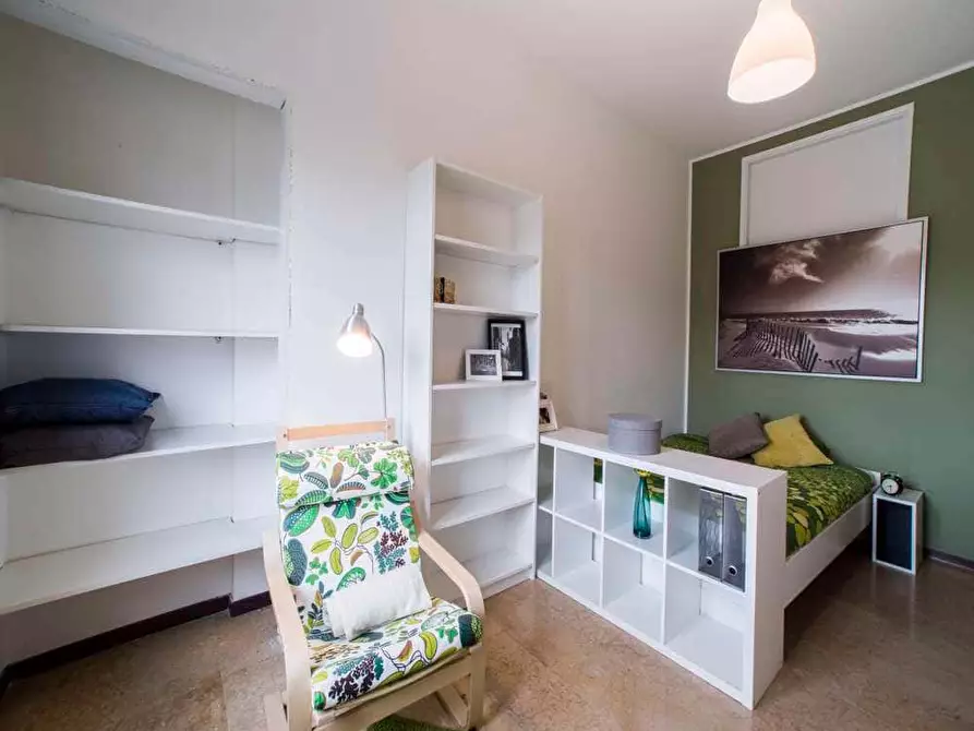 Immagine 6 di Camera in affitto  in Viale Carlo Espinasse10 a Milano