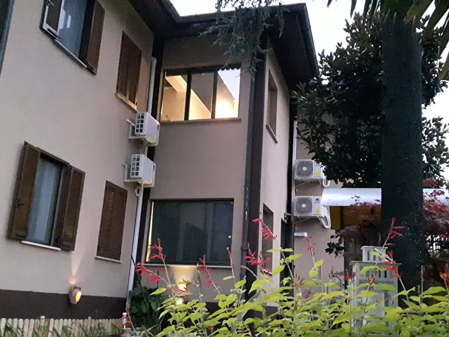 Immagine 11 di Appartamento in affitto  in Via Porretta12 a Milano