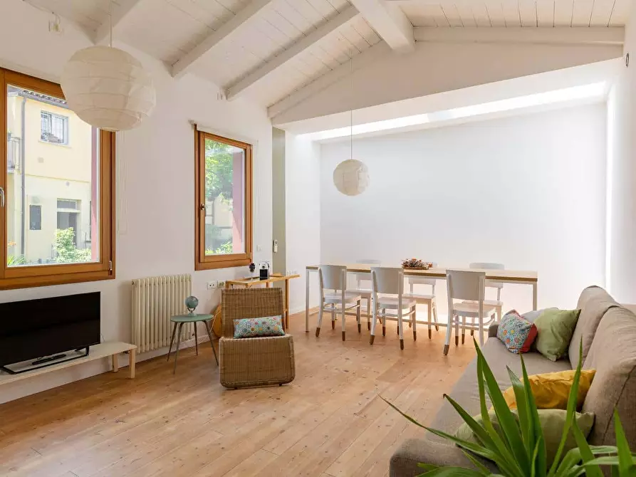 Immagine 3 di Appartamento in affitto  in Via Giovanni Francesco Barbieri19 a Bologna