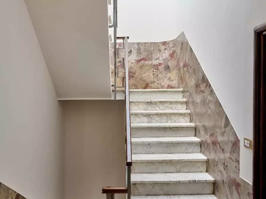 Immagine 24 di Appartamento in affitto  in Via Giulia di Gallese4 a Roma