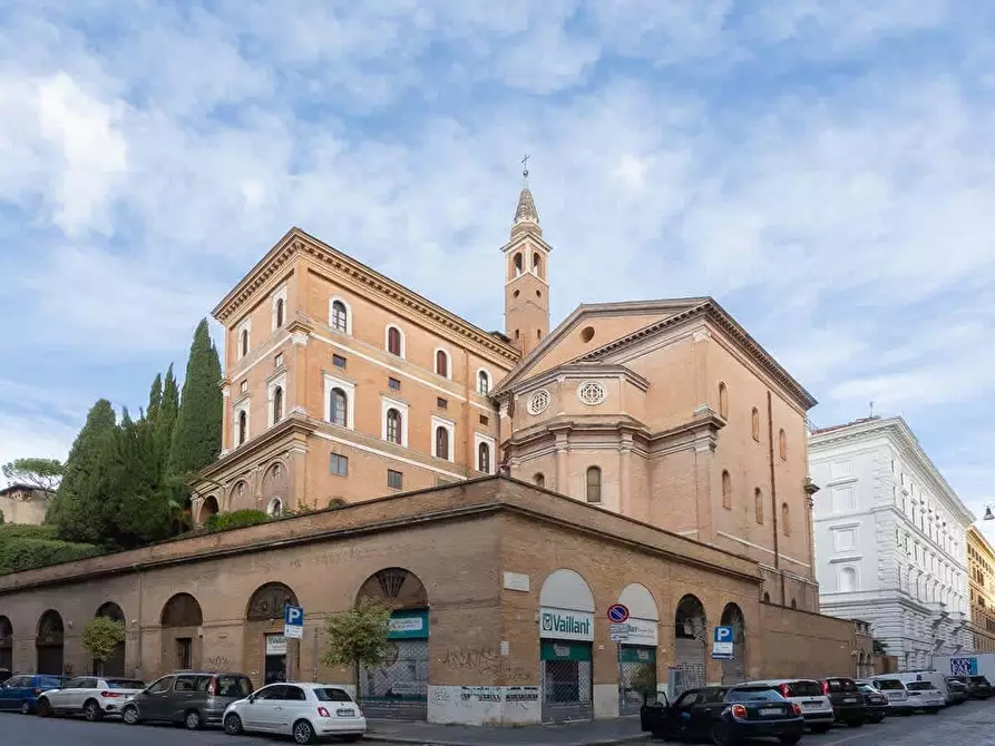 Immagine 93 di Appartamento in affitto  in Via Angelo Poliziano61 a Roma
