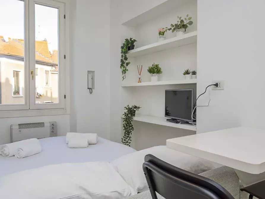 Immagine 1 di Appartamento in affitto  in Via Marghera18 a Milano