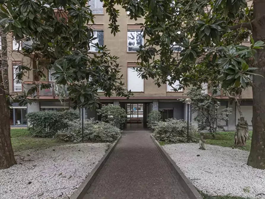 Immagine 37 di Appartamento in affitto  in Via Pietro Orseolo3 a Milano