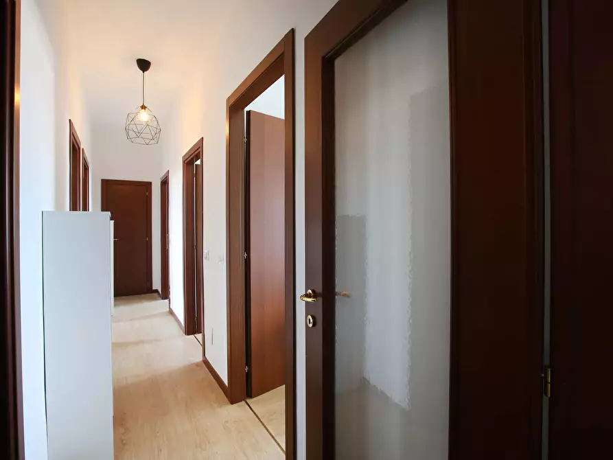 Immagine 8 di Camera in affitto  in Via Benjamin Constant2 a Milano